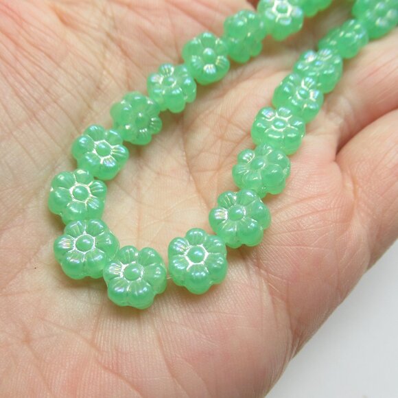 UG flower beads - Picture 5 of 8